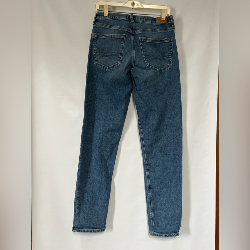 American Eagle Outfitters Women's 90's Straight Denim Stretch Jeans Sz 2 long - Picture 3 of 11